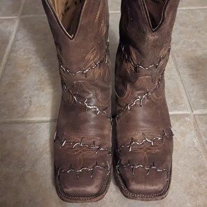 Barb Wire Corral Cowboy Boots for Men